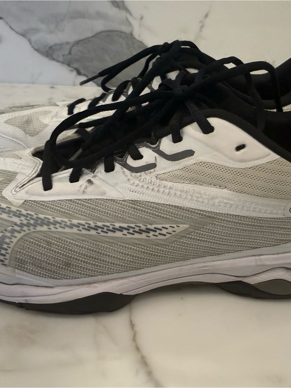Mizuno Men's Athletic Tennis or pickle ball Shoes - White and Black (